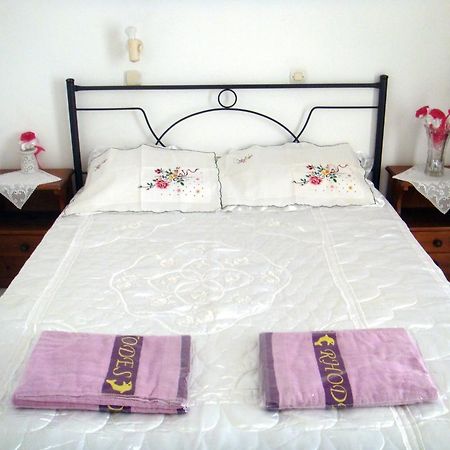 Merryland Studios & Apartments Kremastí Chambre photo