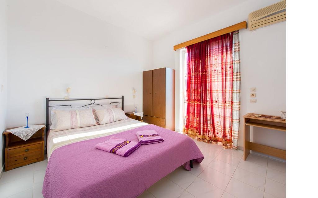 Merryland Studios & Apartments Kremastí Chambre photo